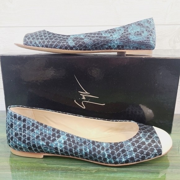 Giuseppe Zanotti Snakeskin Flats - Picture 1 of 8